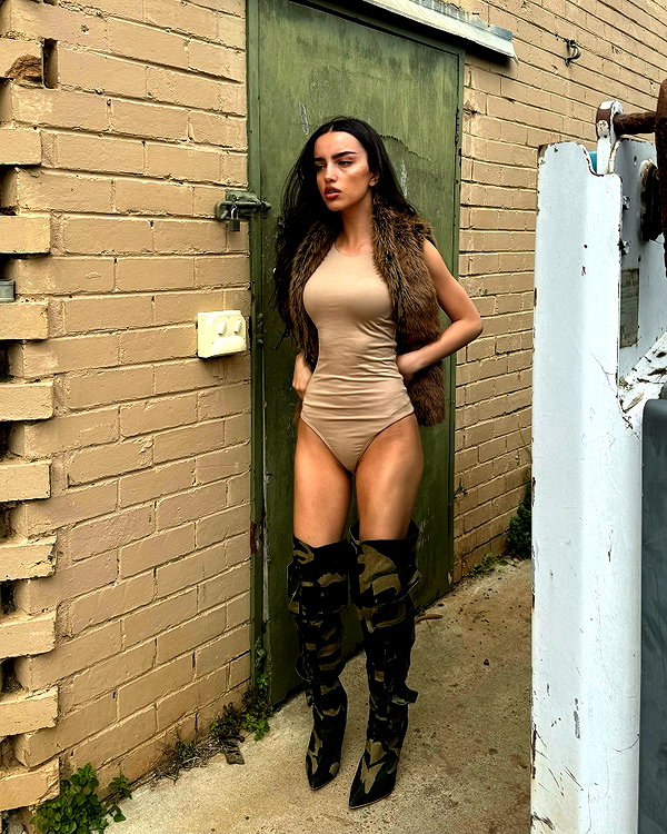 ellachristo instagram image archive image