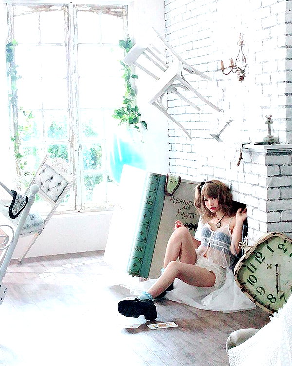 enakorin instagram image archive image