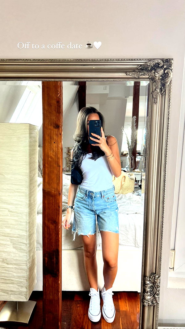 zoeliss instagram image archive image