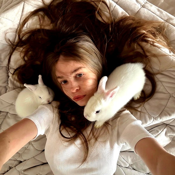 llinolinaa instagram image archive image