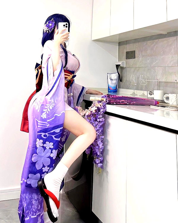 gallery_cosplayer instagram image archive image