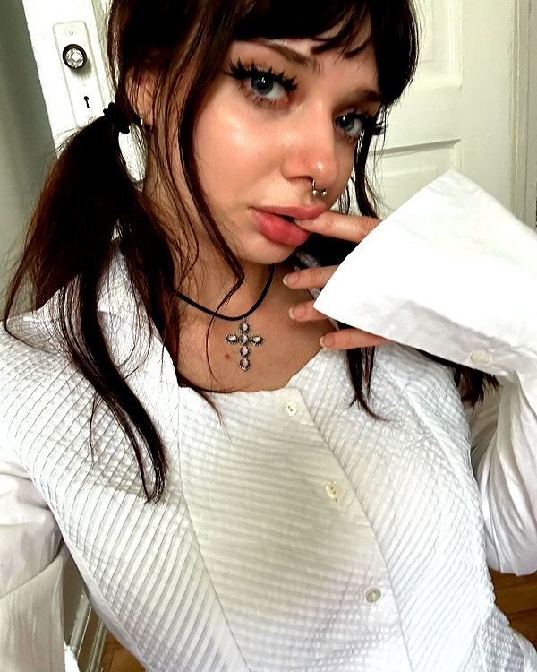 kaitfuckinglyn instagram image archive image