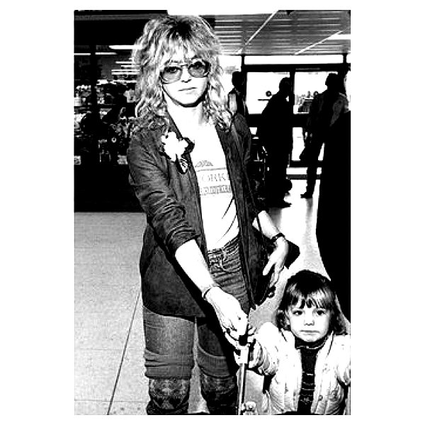 katehudson instagram image archive image