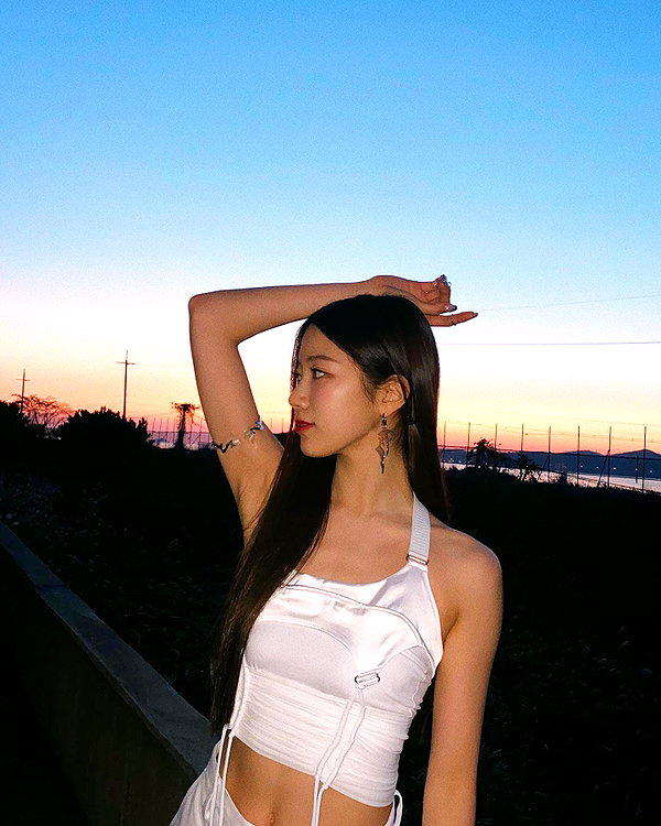 zuhazana instagram image archive image