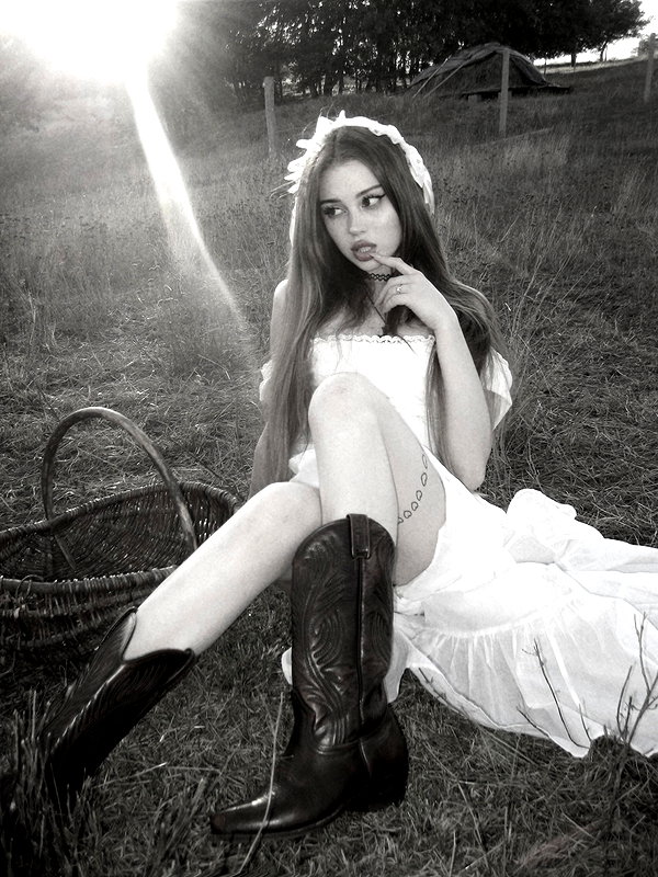 milanyatko instagram image archive image