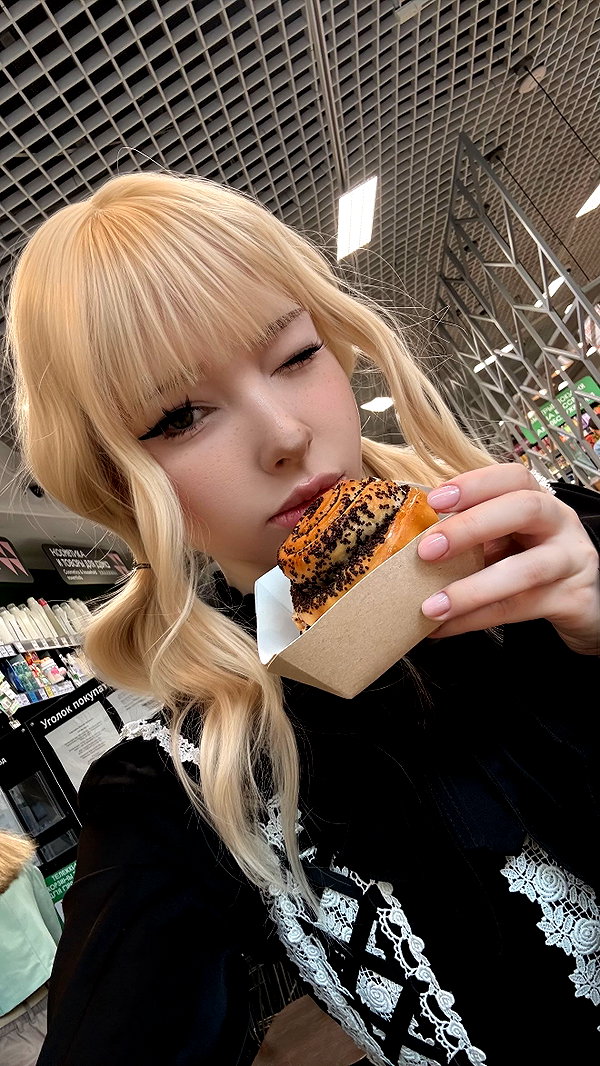 alina_thedoll instagram image archive image