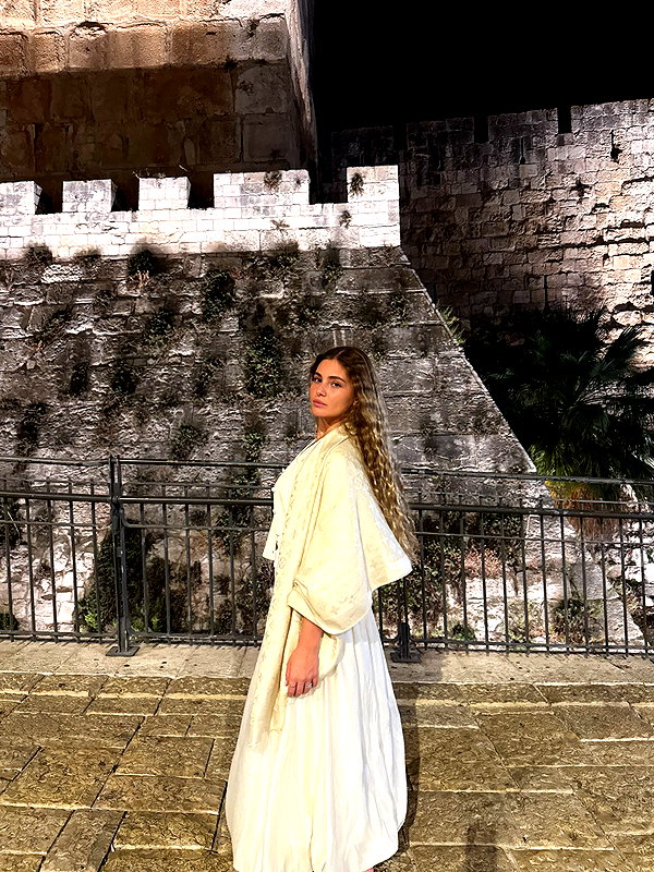 daniella_zeldis instagram image archive image