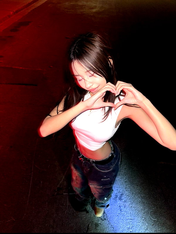 princessamelia_official instagram image archive image