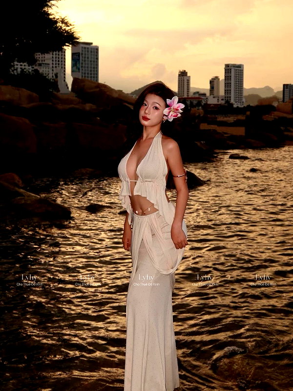 lyhythuedoxinh instagram image archive image
