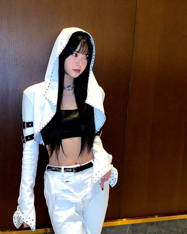 hhh.e_c.v instagram image archive image