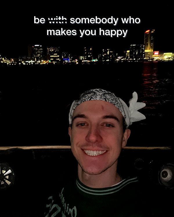 Archived image from @wenevergetyounger on Instagram