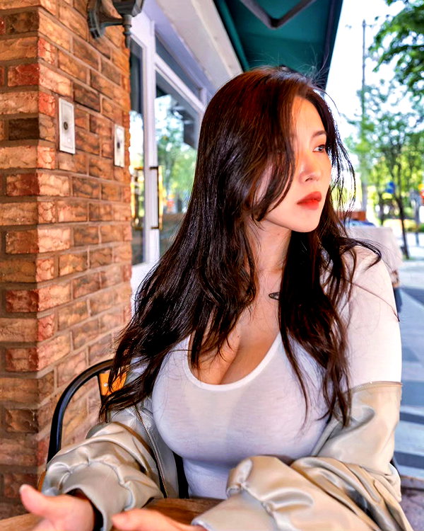 norajoy_official instagram image archive image