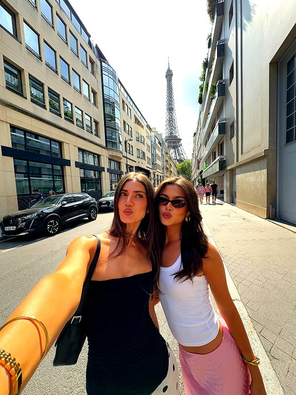 oliviaphillipps instagram image archive image