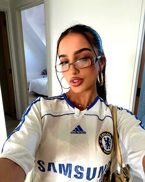 ellachristo instagram image archive image