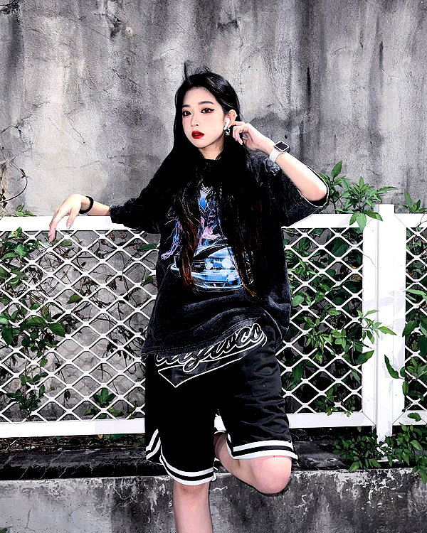nixqq.425_ instagram image archive image