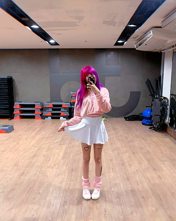 jadelaverne instagram image archive image
