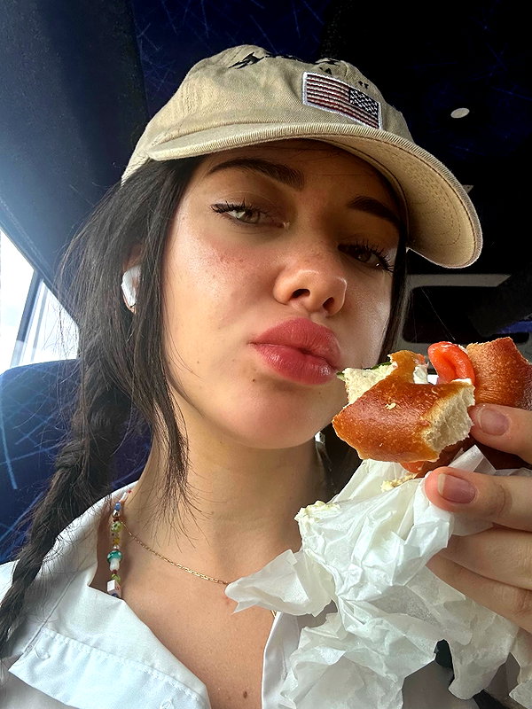 vanessa.rhd instagram image archive image