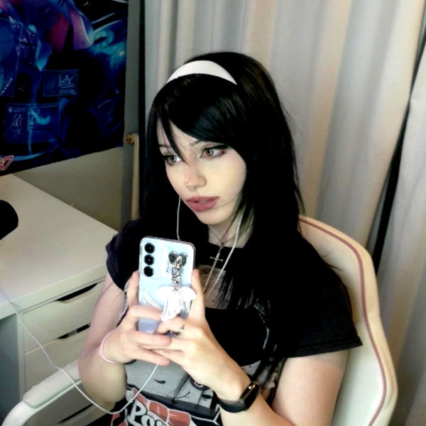 xoreniiiiii instagram image archive image