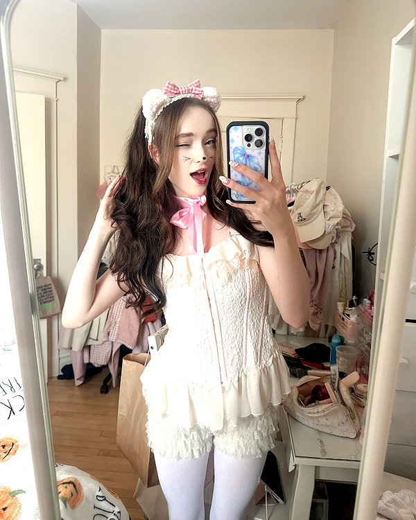 1uvgabi instagram image archive image
