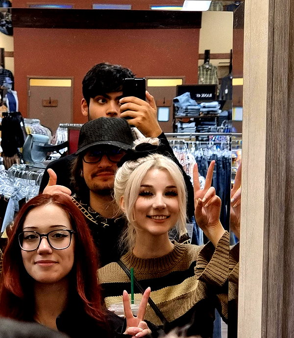 danielle.mercedie instagram image archive image