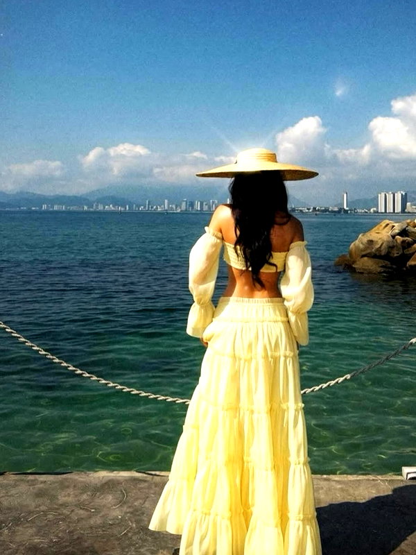 lyhythuedoxinh instagram image archive image