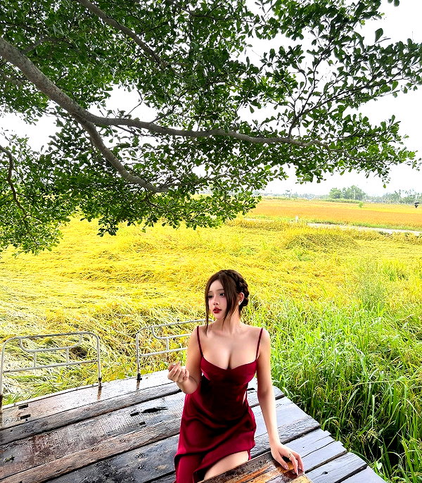 lyhythuedoxinh instagram image archive image