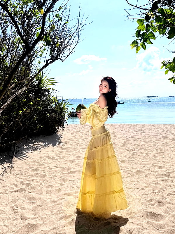 lyhythuedoxinh instagram image archive image