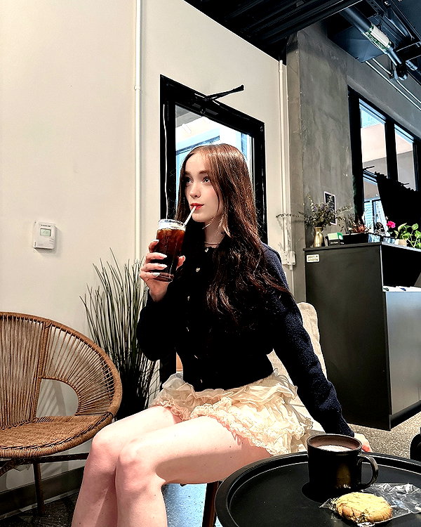 1uvgabi instagram image archive image