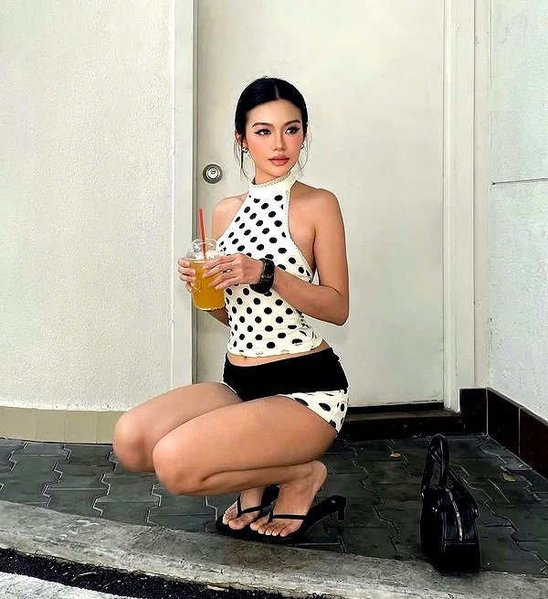 lyhythuedoxinh instagram image archive image