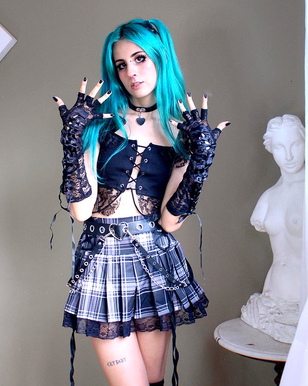 jadelaverne instagram image archive image