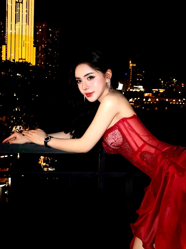 lyhythuedoxinh instagram image archive image