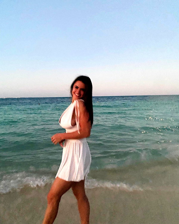 isabella.lauren instagram image archive image