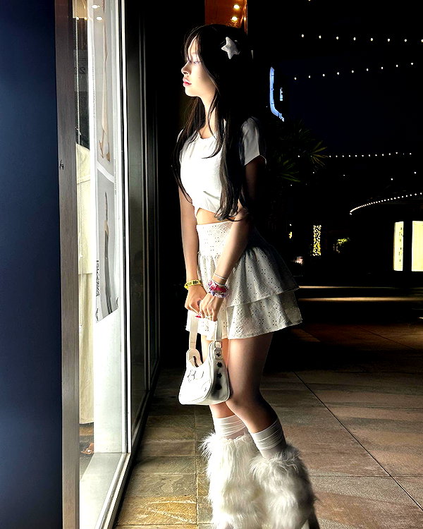 princessamelia_official instagram image archive image