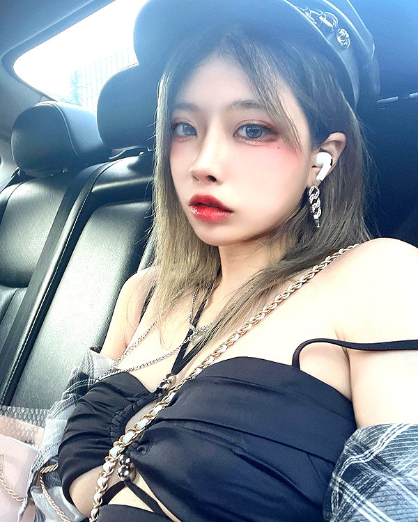 erokochiba instagram image archive image