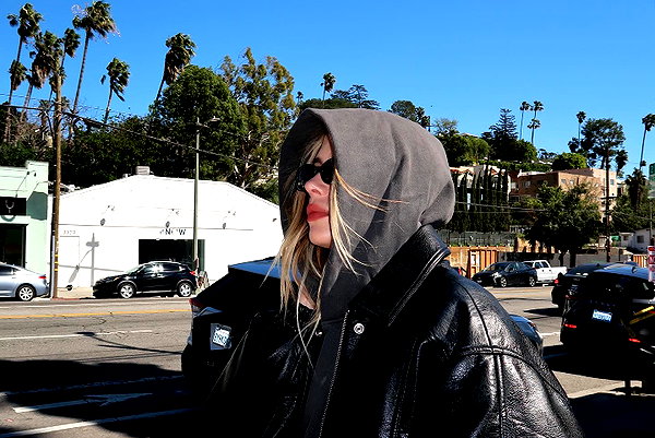 ashleybenson instagram image archive image