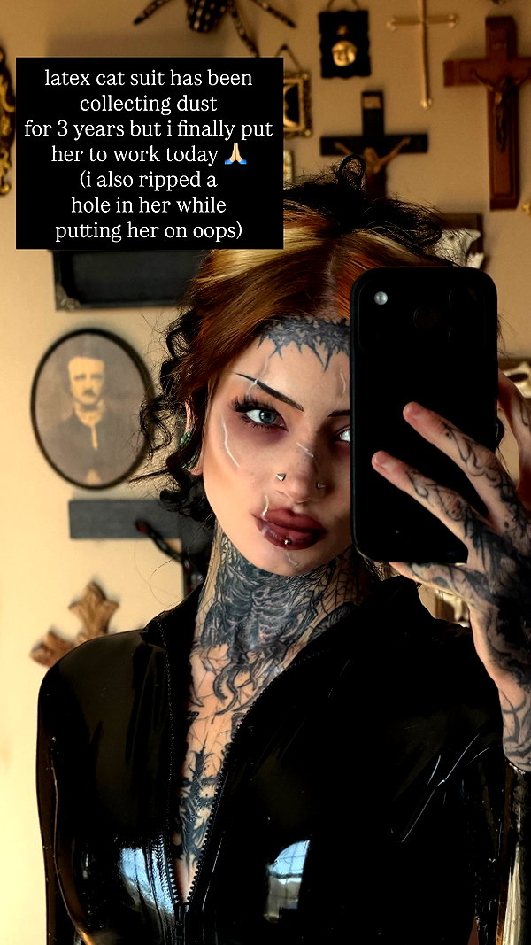 Archived image from @m0rguekittyy on Instagram