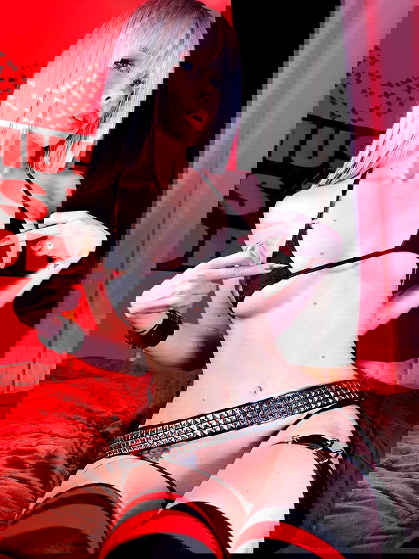 neondemoni neondemoni archive image