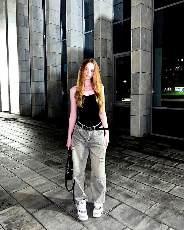 d.ddomyn instagram image archive image