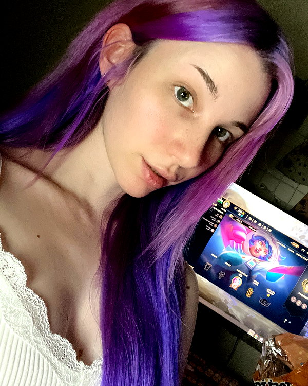 danielle.mercedie instagram image archive image