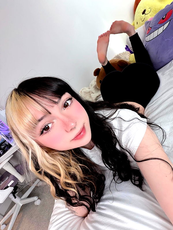 mia4rentz instagram image archive image