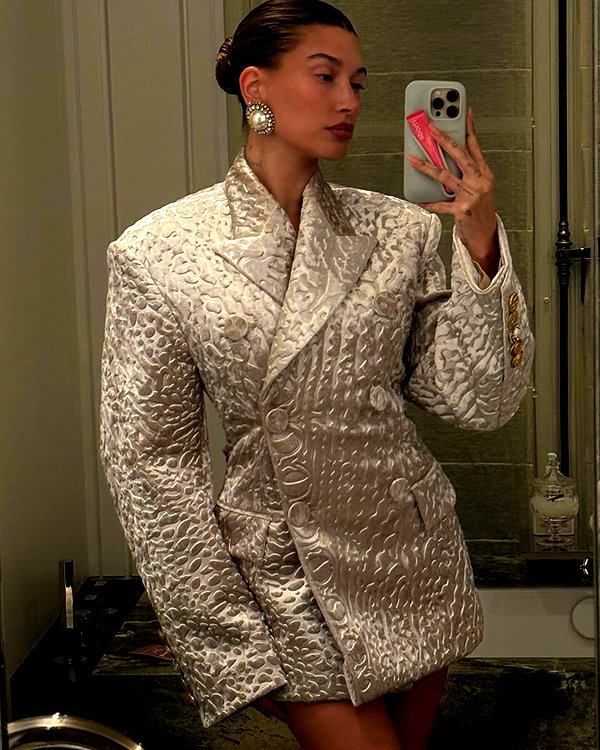 haileybieber instagram image archive image