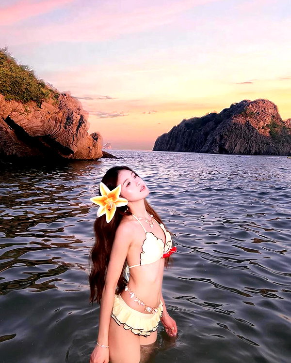 lyhythuedoxinh instagram image archive image