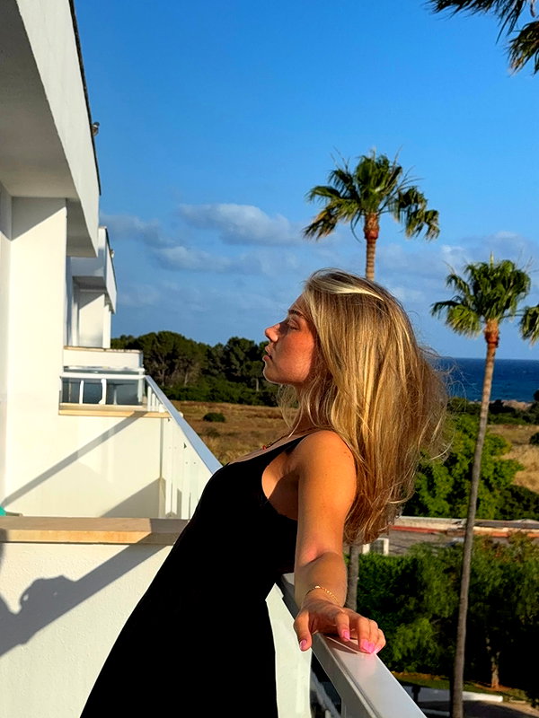 danamrts instagram image archive image