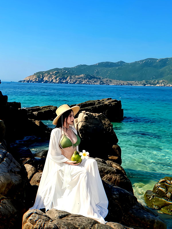 lyhythuedoxinh instagram image archive image