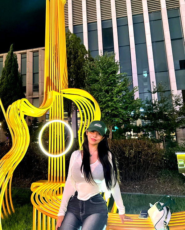ro_bbin123 instagram image archive image