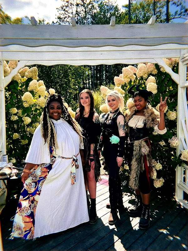 megann_eliizabeth instagram image archive image