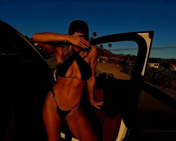 kaylasimmmons instagram image archive image