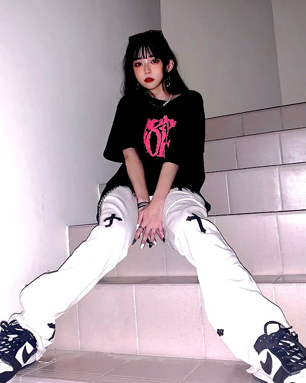 nixqq.425_ instagram image archive image