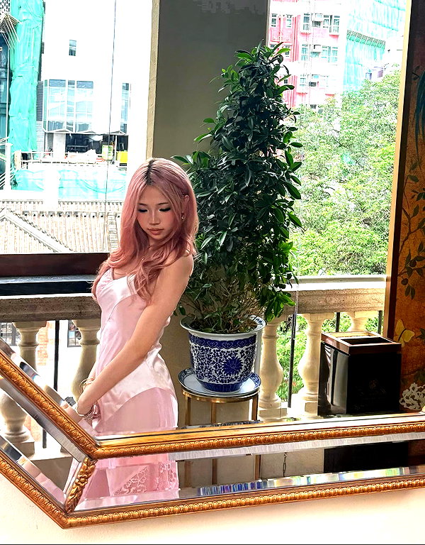 joycee.e instagram image archive image