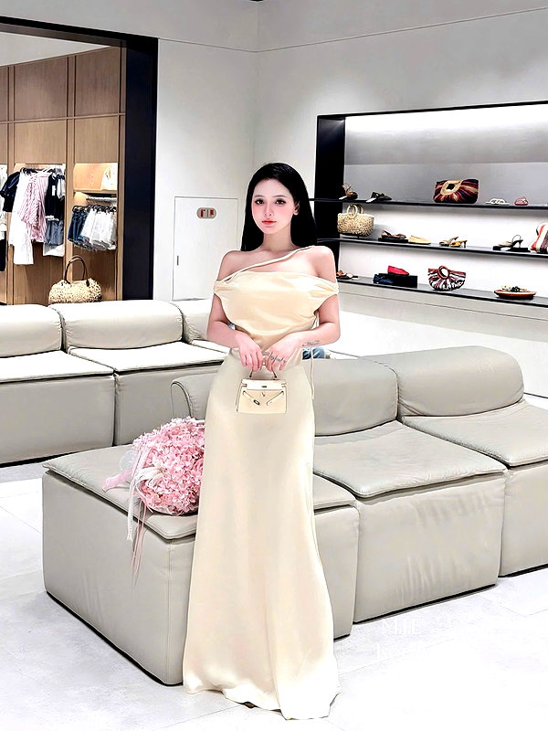 lyhythuedoxinh instagram image archive image